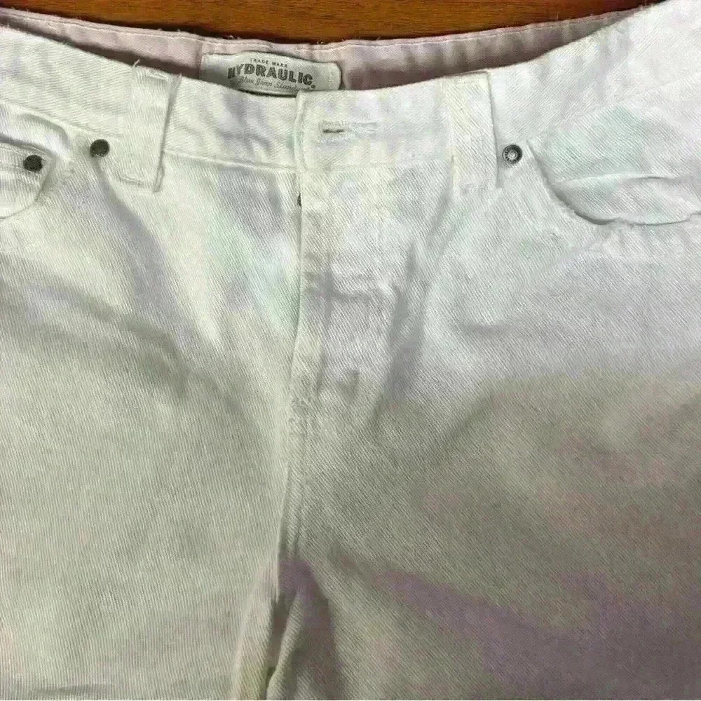 Hydraulic White Capris Size 13/14